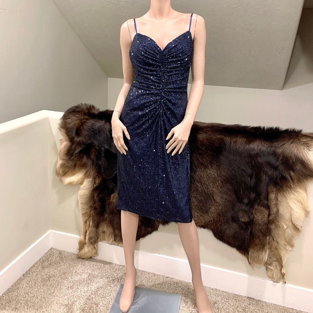 New Knee-length Sparkly Sequined Cocktail Party Dress